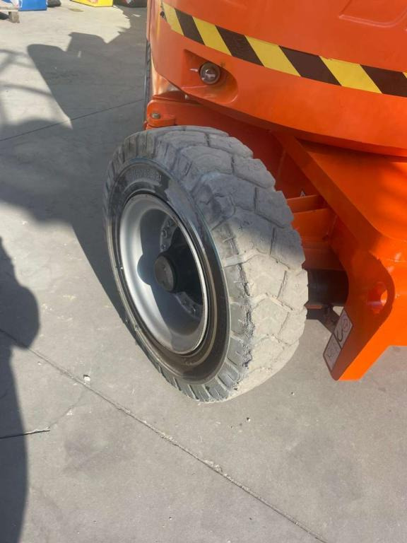 JLG E300AJP - Zglobna dvižna ploščad: slika 2 JLG E300AJP - Zglobna dvižna ploščad: slika 2