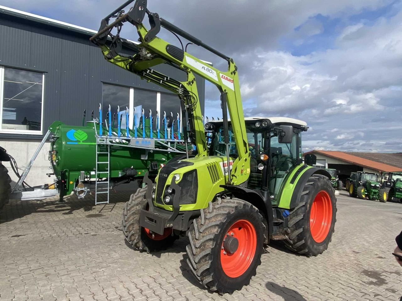 CLAAS Arion 420 - Traktor: slika 1 CLAAS Arion 420 - Traktor: slika 1