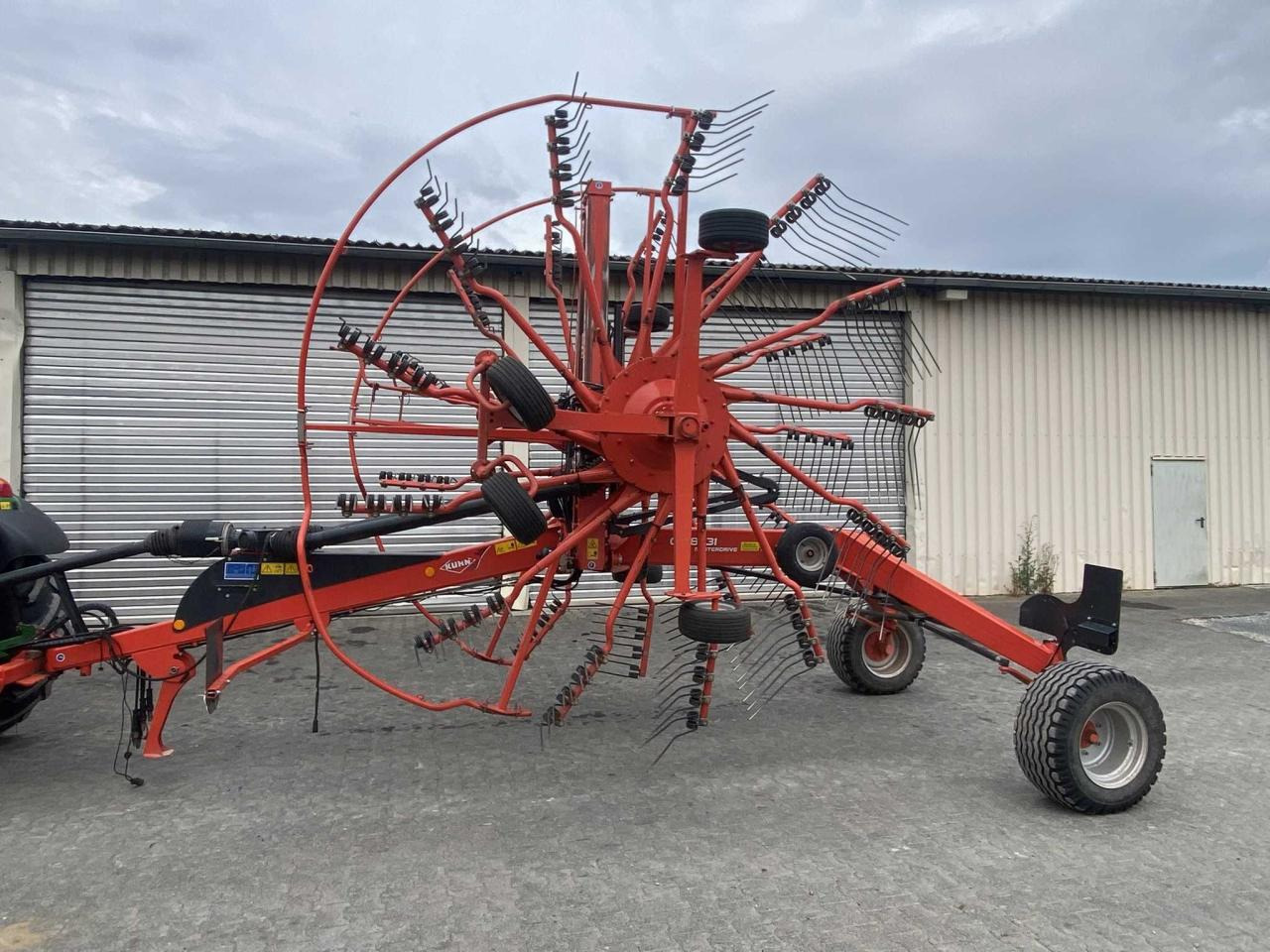 Kuhn GA 8731 - Obračalnik/ Zgrabljalnik: slika 1 Kuhn GA 8731 - Obračalnik/ Zgrabljalnik: slika 1