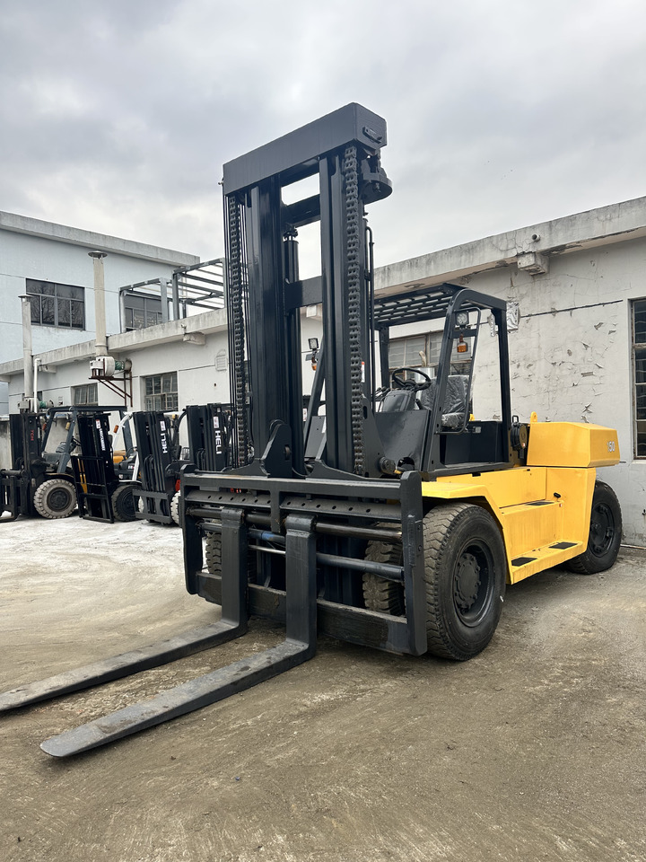 KOMATSU FD150 FD100 FD30 FD50 FD80 3Ton 5ton 8ton 10ton 15ton 16ton 20ton komatsu forklift - Diesel viličar: slika 2 KOMATSU FD150 FD100 FD30 FD50 FD80 3Ton 5ton 8ton 10ton 15ton 16ton 20ton komatsu forklift - Diesel viličar: slika 2