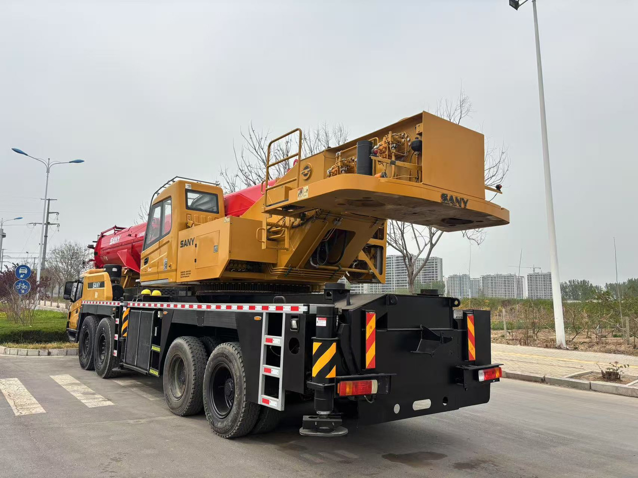 SANY STC800T6 STC80T6 STC800T5 STC80T5 STC500 50ton 80ton truck crane - Avtodvigalo: slika 4 SANY STC800T6 STC80T6 STC800T5 STC80T5 STC500 50ton 80ton truck crane - Avtodvigalo: slika 4