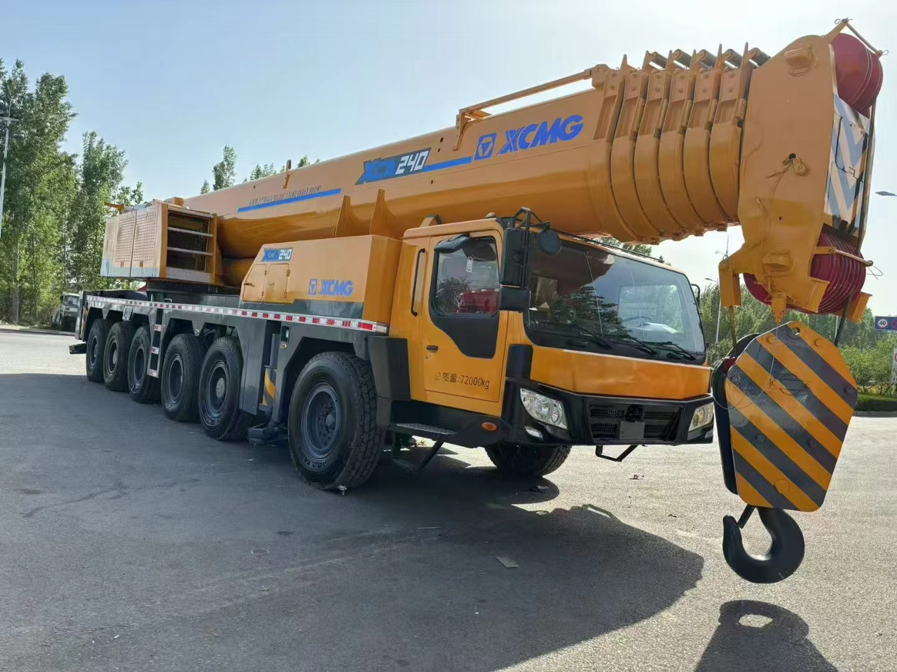 XCMG QAY240 XCT240 XCA240 QY240K 240ton 250ton 300ton 260ton 200ton 220ton crane - Avtodvigalo za vse namene: slika 1 XCMG QAY240 XCT240 XCA240 QY240K 240ton 250ton 300ton 260ton 200ton 220ton crane - Avtodvigalo za vse namene: slika 1