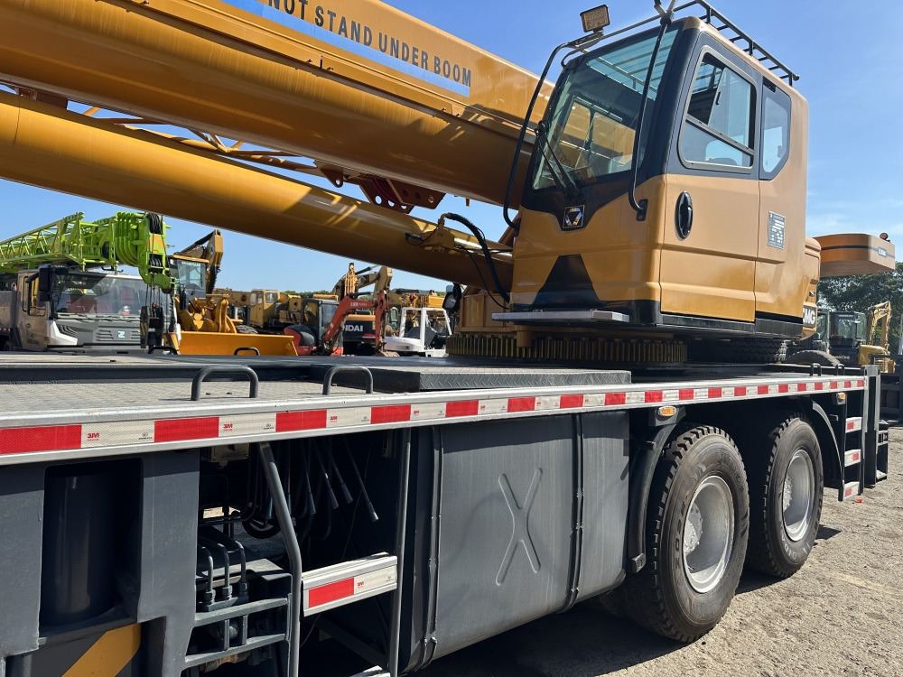 XCMG XCT55 XCT50 QY50KC QY50KA QY50K-II 25 ton 35 ton 40 ton 55 ton 50 ton 60 ton xcmg truck crane - Avtodvigalo: slika 5 XCMG XCT55 XCT50 QY50KC QY50KA QY50K-II 25 ton 35 ton 40 ton 55 ton 50 ton 60 ton xcmg truck crane - Avtodvigalo: slika 5