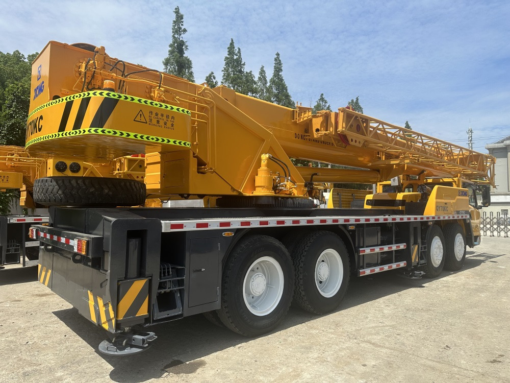 XCMG qy70kc xct75 qy75kc 75 ton truck crane - Avtodvigalo: slika 4 XCMG qy70kc xct75 qy75kc 75 ton truck crane - Avtodvigalo: slika 4
