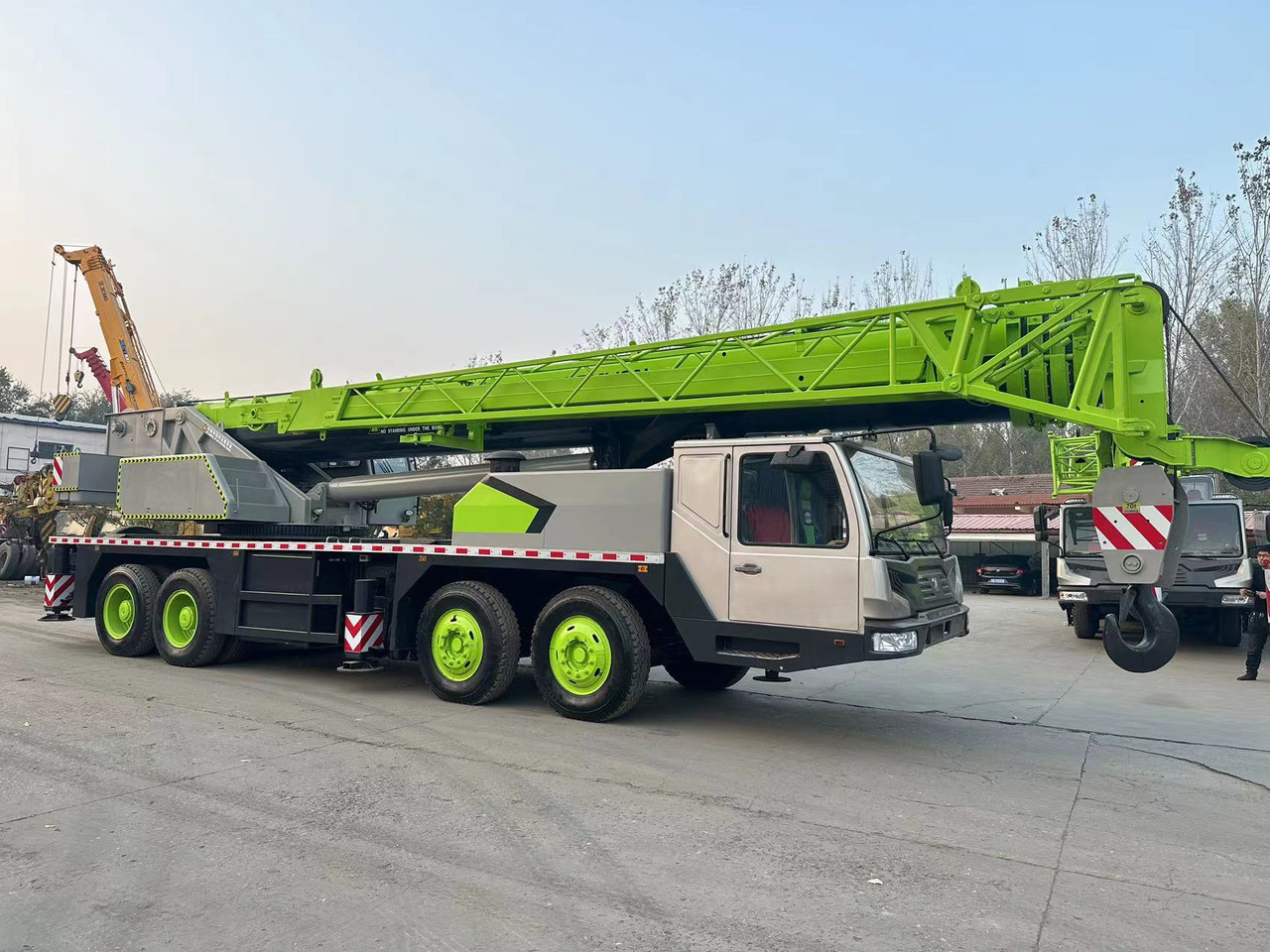 ZOOMLION QY70V ZTC700V 70 ton 50 ton 60 ton 80 ton 90 ton 100 ton truck crane - Avtodvigalo: slika 3 ZOOMLION QY70V ZTC700V 70 ton 50 ton 60 ton 80 ton 90 ton 100 ton truck crane - Avtodvigalo: slika 3