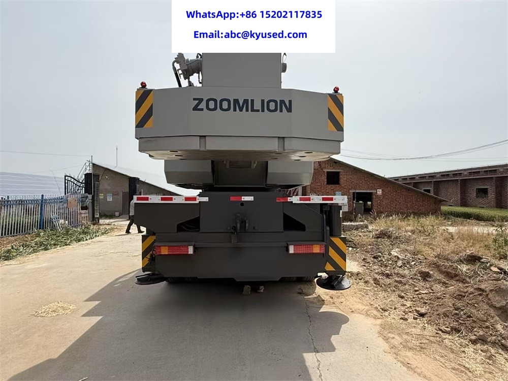 ZOOMLION ZTC700V QY70V 50Ton 70ton truck crane - Avtodvigalo: slika 5 ZOOMLION ZTC700V QY70V 50Ton 70ton truck crane - Avtodvigalo: slika 5