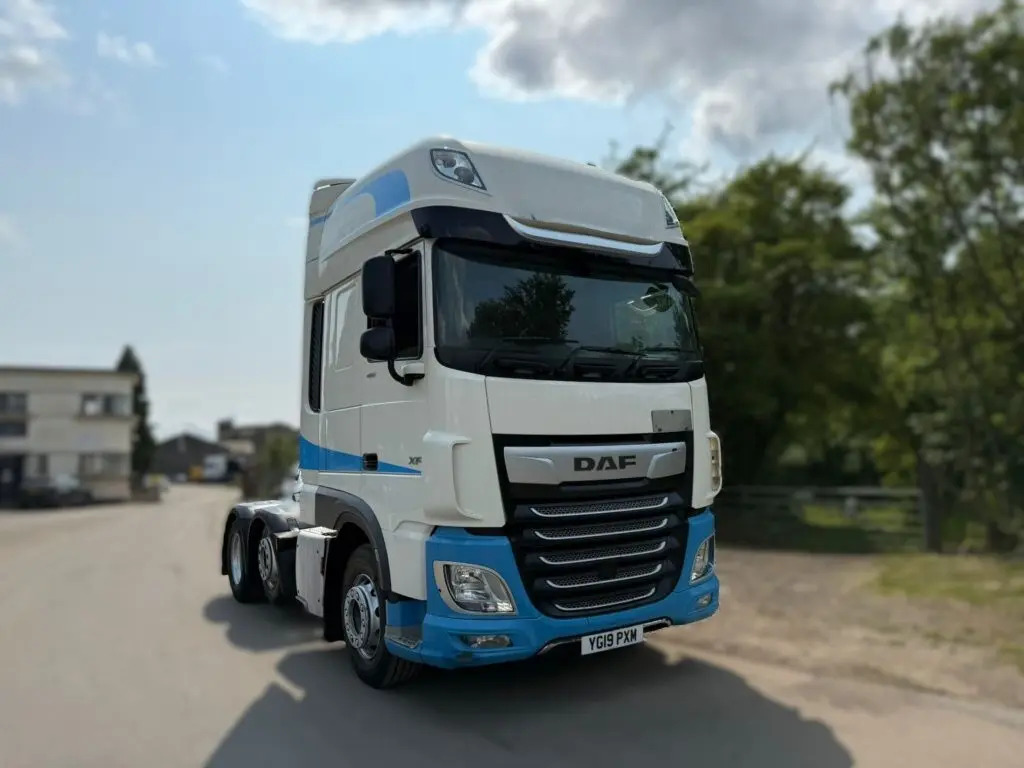 DAF XF 105 - Vlačilec: slika 1 DAF XF 105 - Vlačilec: slika 1