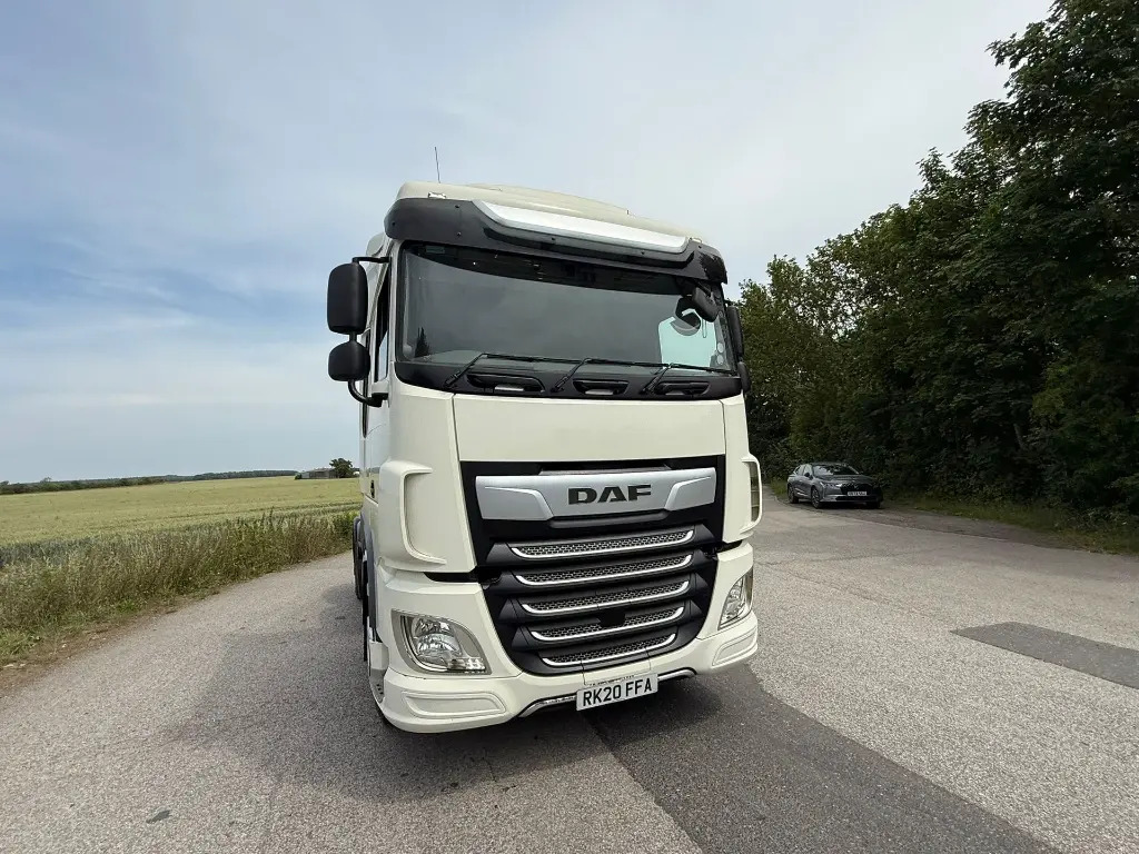 DAF XF 105 (FFA) - Vlačilec: slika 2 DAF XF 105 (FFA) - Vlačilec: slika 2