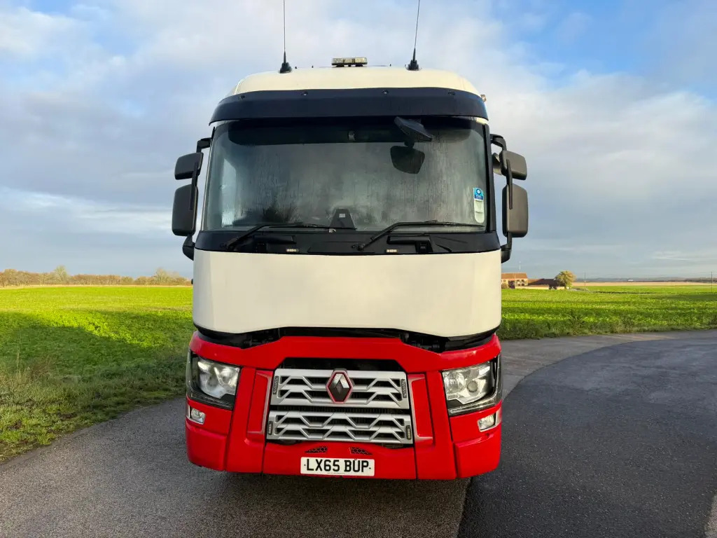 Renault T 460 6x2 - Hydraulics - RHD (BUP) - Vlačilec: slika 4 Renault T 460 6x2 - Hydraulics - RHD (BUP) - Vlačilec: slika 4