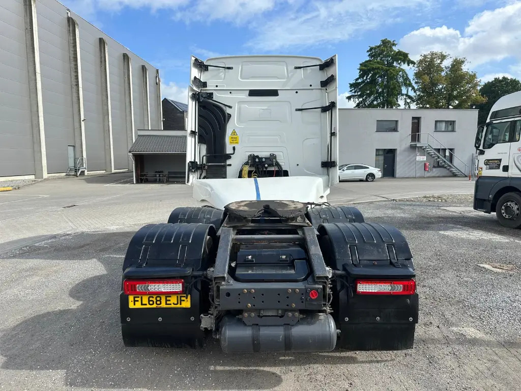 Renault T 460 (EJF) - Vlačilec: slika 5 Renault T 460 (EJF) - Vlačilec: slika 5