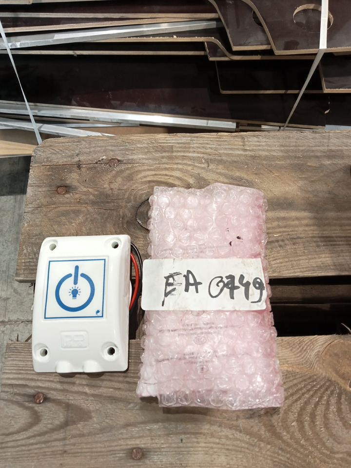 Trouillet INTERRUPTEUR TEMPO REGLABLE 12/24V APPOMMIER - Električni sistem za Prikolica: slika 1 Trouillet INTERRUPTEUR TEMPO REGLABLE 12/24V APPOMMIER - Električni sistem za Prikolica: slika 1