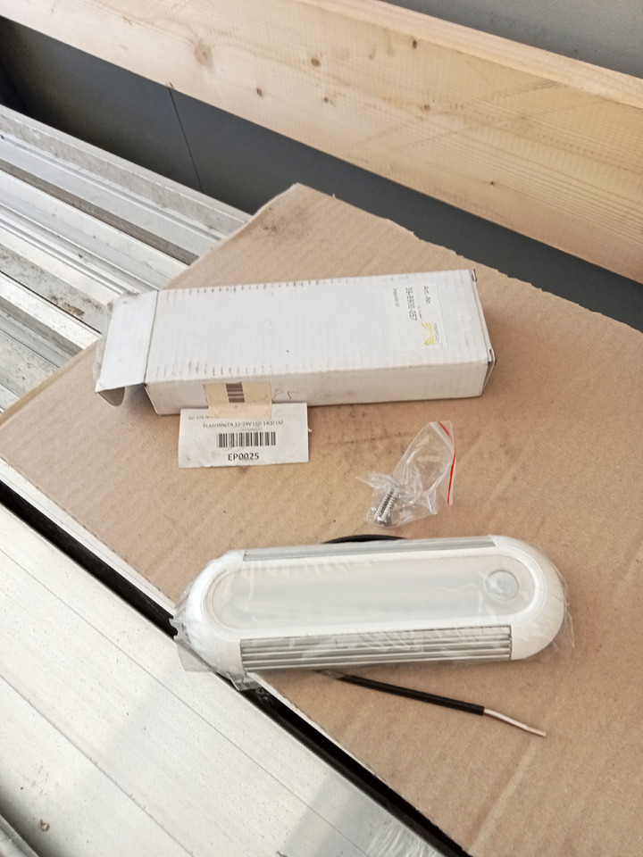 Trouillet PLAFONNIER 12-24V LED 1400 LM - Luči/ Osvetlitev: slika 1 Trouillet PLAFONNIER 12-24V LED 1400 LM - Luči/ Osvetlitev: slika 1