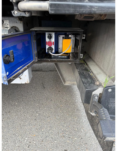 Kraker K-Force 10 mm floor - Tovorna pohodna polprikolica: slika 3 Kraker K-Force 10 mm floor - Tovorna pohodna polprikolica: slika 3