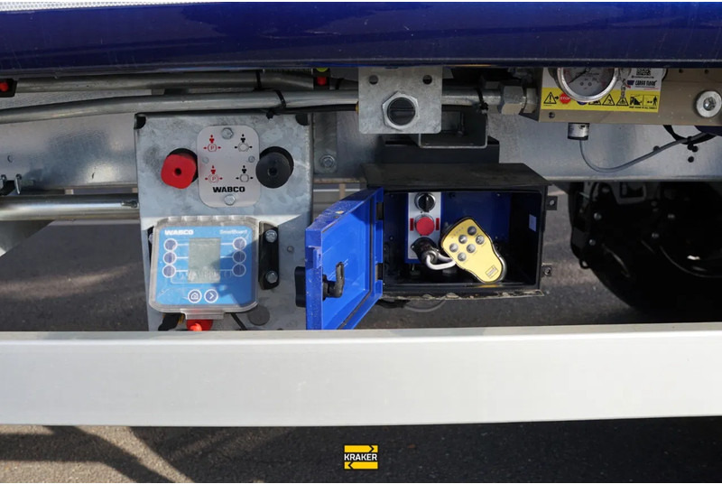 Kraker K-force 92m2 folding bumper - Tovorna pohodna polprikolica: slika 3 Kraker K-force 92m2 folding bumper - Tovorna pohodna polprikolica: slika 3