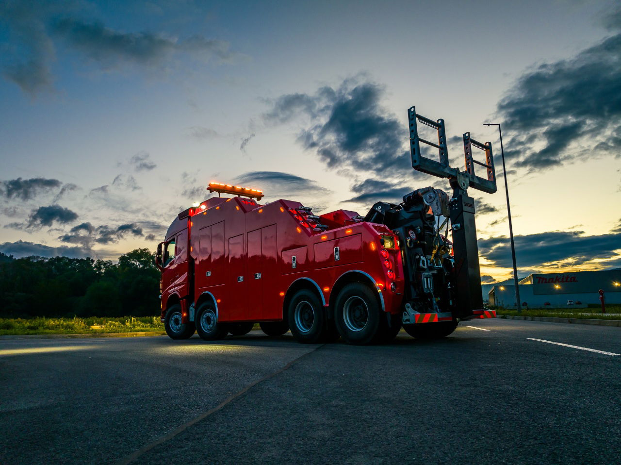 Volvo FH NEW ER4120 5 winches T-REX Volvo FH 540 8x4 WB6,0 White - Vlečno vozilo: slika 4 Volvo FH NEW ER4120 5 winches T-REX Volvo FH 540 8x4 WB6,0 White - Vlečno vozilo: slika 4