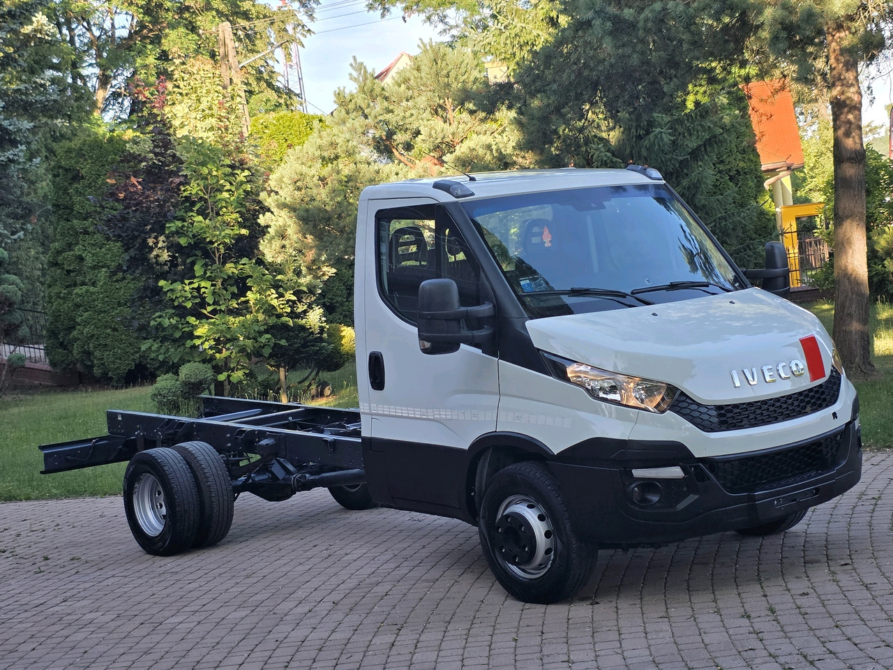 Iveco Daily 72c-17 Rama Pod Zabudowę Klima ! 3.0 HPI ! 170 Hp * Super Stan ! - Mali kombi: slika 4 Iveco Daily 72c-17 Rama Pod Zabudowę Klima ! 3.0 HPI ! 170 Hp * Super Stan ! - Mali kombi: slika 4