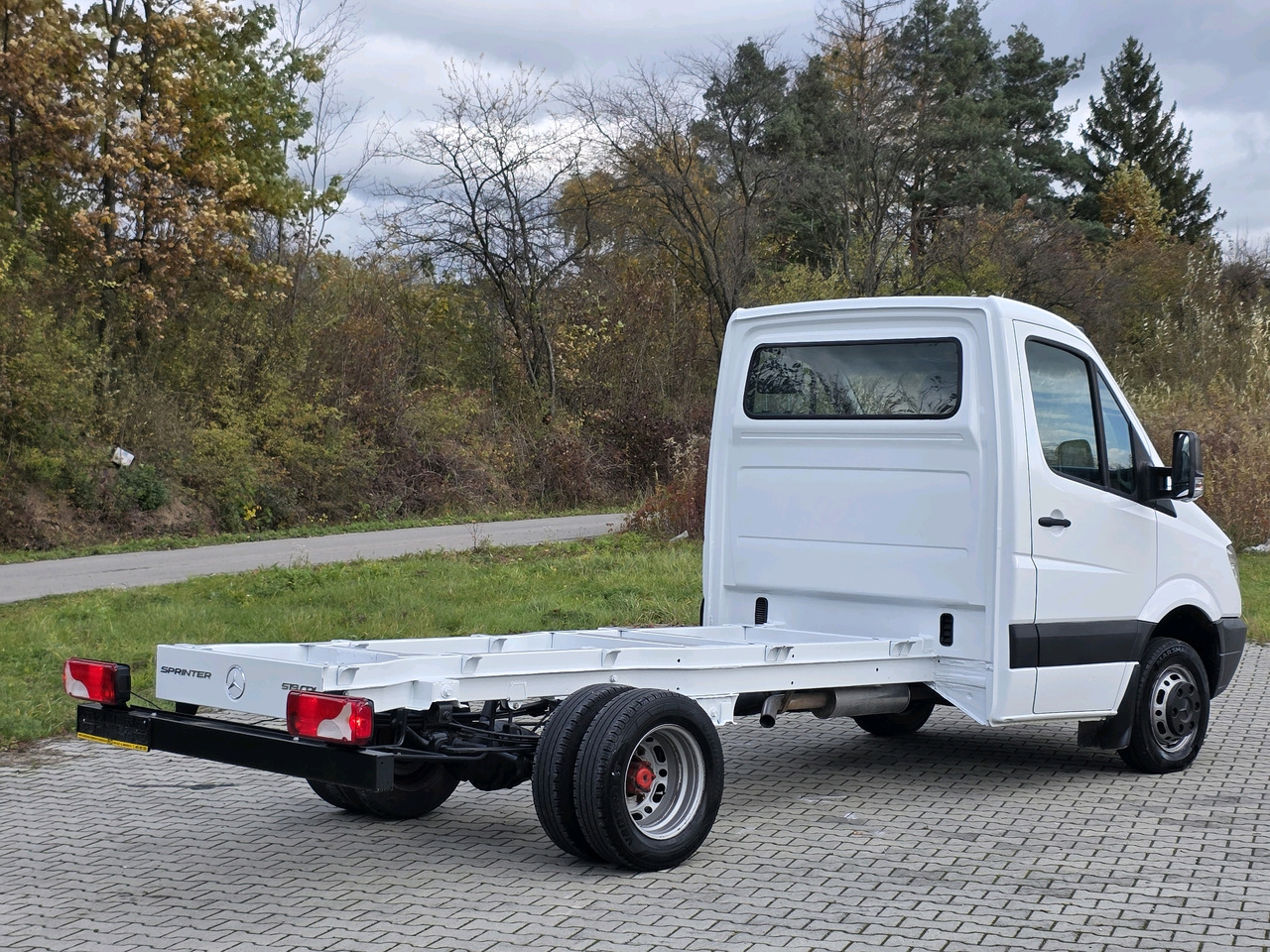 Mercedes-Benz Sprinter 519 CDI Rama /Wywrotka/Kiper 3.0 CDI ! Klima! - Dostavno vozilo prekucnik: slika 5 Mercedes-Benz Sprinter 519 CDI Rama /Wywrotka/Kiper 3.0 CDI ! Klima! - Dostavno vozilo prekucnik: slika 5