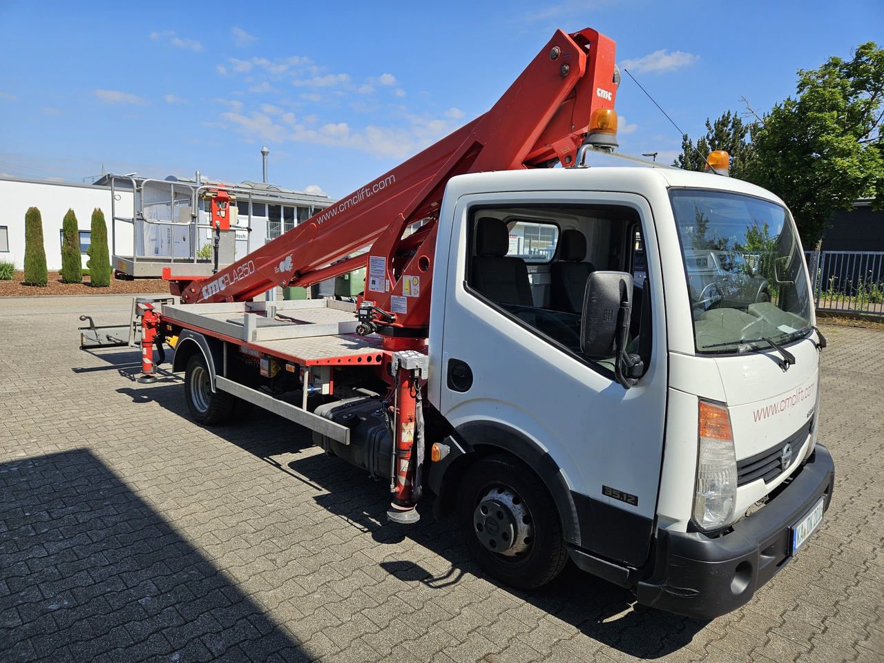 Nissan Cabstar CMC PLA 250 - 25m TOP nur 420 Stunden! - Dvižna ploščad montirana na tovornjak: slika 5 Nissan Cabstar CMC PLA 250 - 25m TOP nur 420 Stunden! - Dvižna ploščad montirana na tovornjak: slika 5