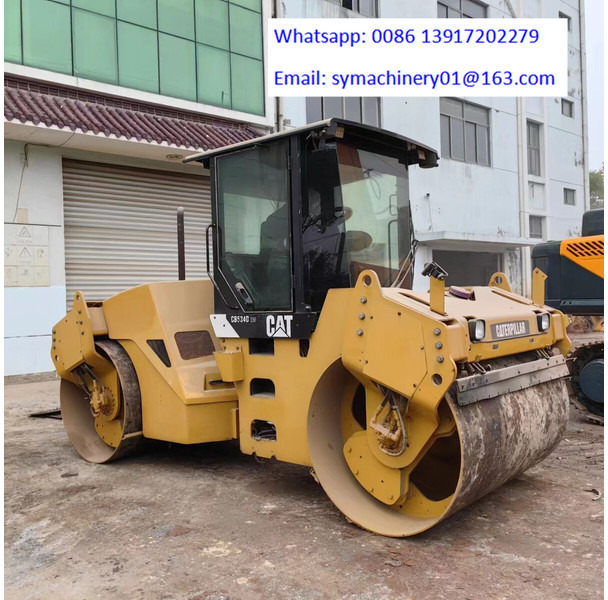 Caterpillar CB534D - Valjar: slika 1 Caterpillar CB534D - Valjar: slika 1