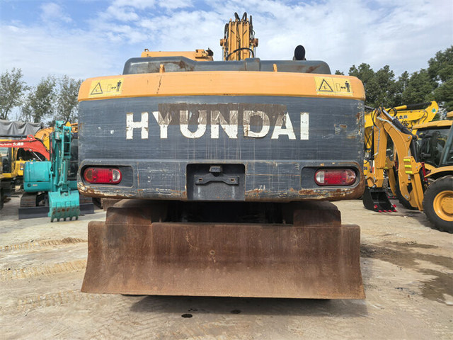 Hyundai R210W-9S - Bager na kolesih: slika 5 Hyundai R210W-9S - Bager na kolesih: slika 5