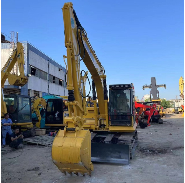 Komatsu PC130 - Bager goseničar: slika 1 Komatsu PC130 - Bager goseničar: slika 1
