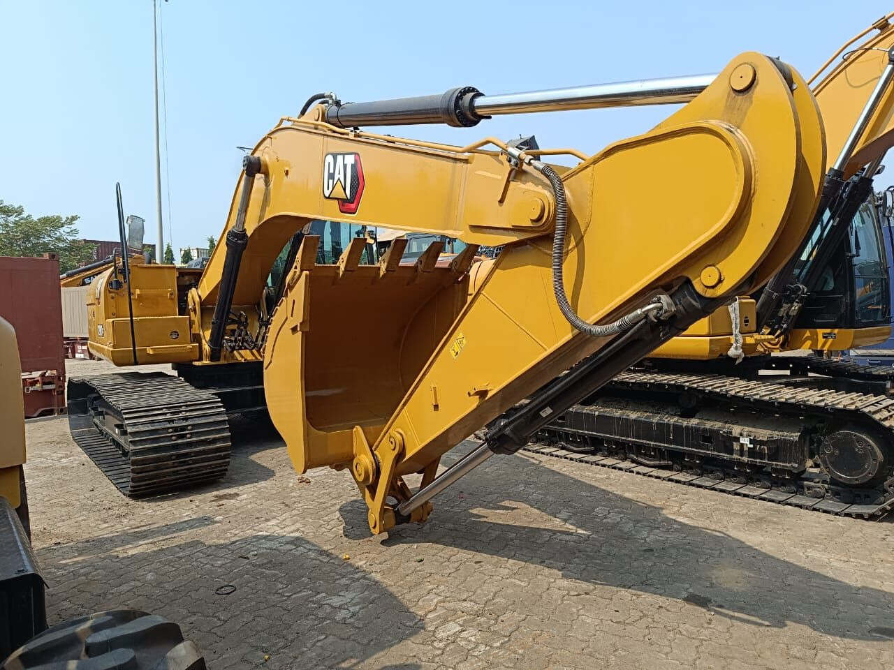 New Caterpillar 320D3GC tracked excavator - Bager goseničar: slika 1 New Caterpillar 320D3GC tracked excavator - Bager goseničar: slika 1