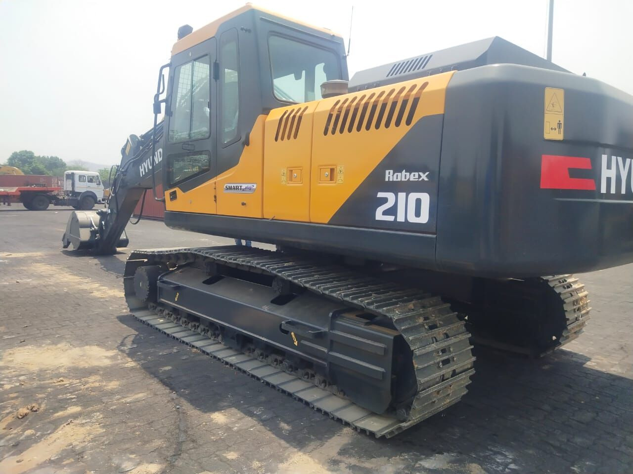 New Hyundai R210 tracked excavator - Bager goseničar: slika 3 New Hyundai R210 tracked excavator - Bager goseničar: slika 3