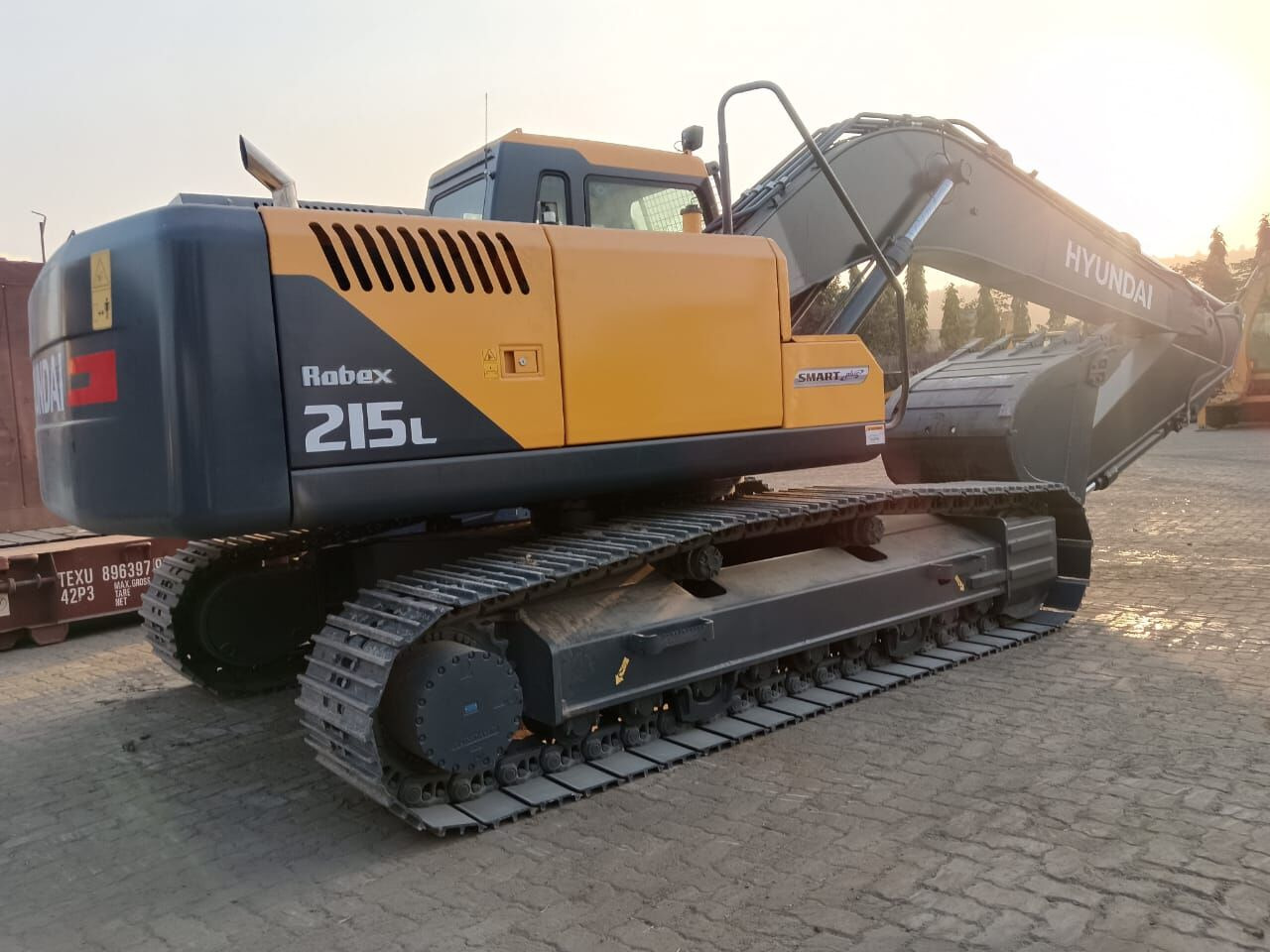 New Hyundai R215L tracked excavator - Bager goseničar: slika 1 New Hyundai R215L tracked excavator - Bager goseničar: slika 1