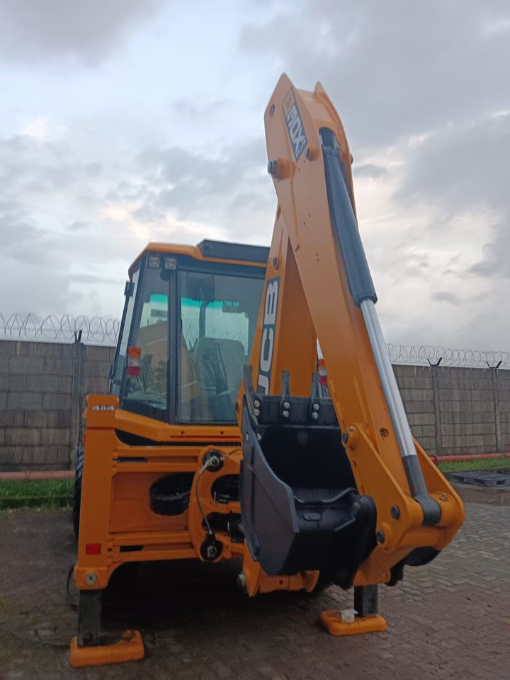 New JCB 3DX backhoe loader - Bager nakladalec: slika 3 New JCB 3DX backhoe loader - Bager nakladalec: slika 3
