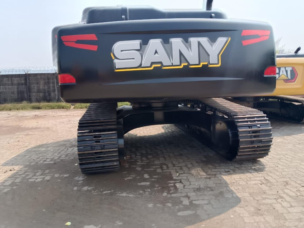 New Sany SY350C-9HD SPARC tracked excavator - Bager goseničar: slika 3 New Sany SY350C-9HD SPARC tracked excavator - Bager goseničar: slika 3