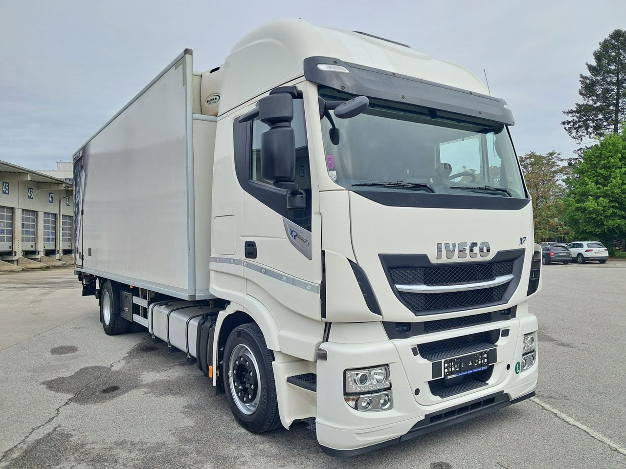 Iveco Stralis 460 Kühlkoffer | LBW | Klima | Retar - Tovornjak hladilnik: slika 2 Iveco Stralis 460 Kühlkoffer | LBW | Klima | Retar - Tovornjak hladilnik: slika 2