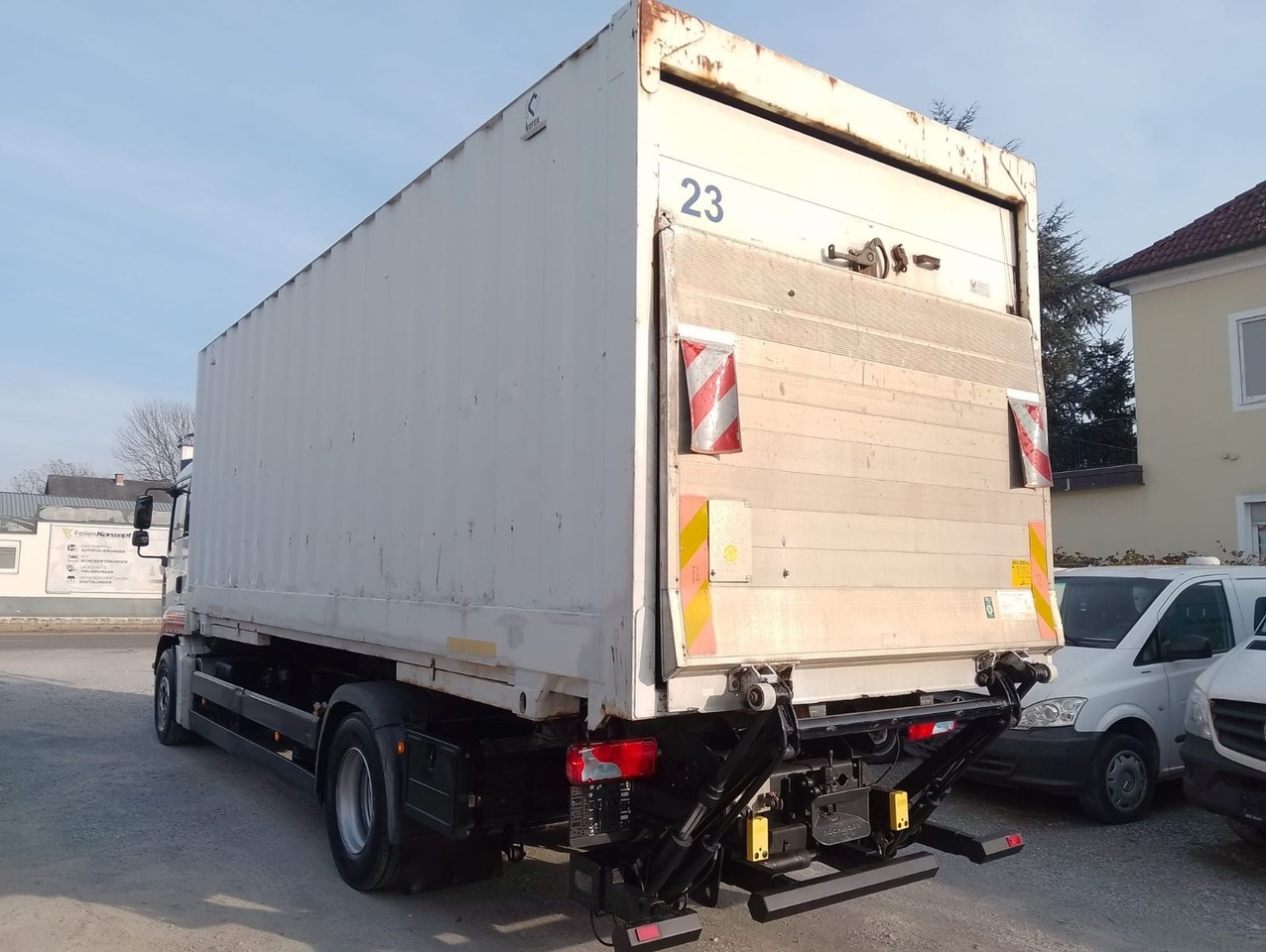 MAN TGA 18 320 - Kontejnerski tovornjak/ Tovornjak z zamenljivim tovoriščem: slika 3 MAN TGA 18 320 - Kontejnerski tovornjak/ Tovornjak z zamenljivim tovoriščem: slika 3