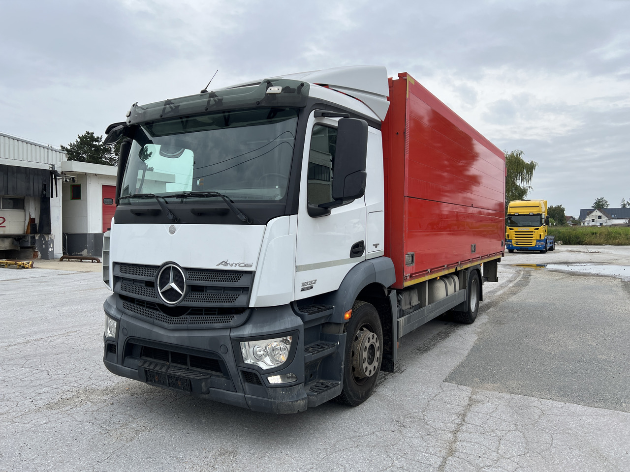 MERCEDES-BENZ ANTOS  1832 Getränkw.  LBW | Klima |  EURO 6 - Tovornjak za prevoz pijač: slika 1 MERCEDES-BENZ ANTOS  1832 Getränkw.  LBW | Klima |  EURO 6 - Tovornjak za prevoz pijač: slika 1