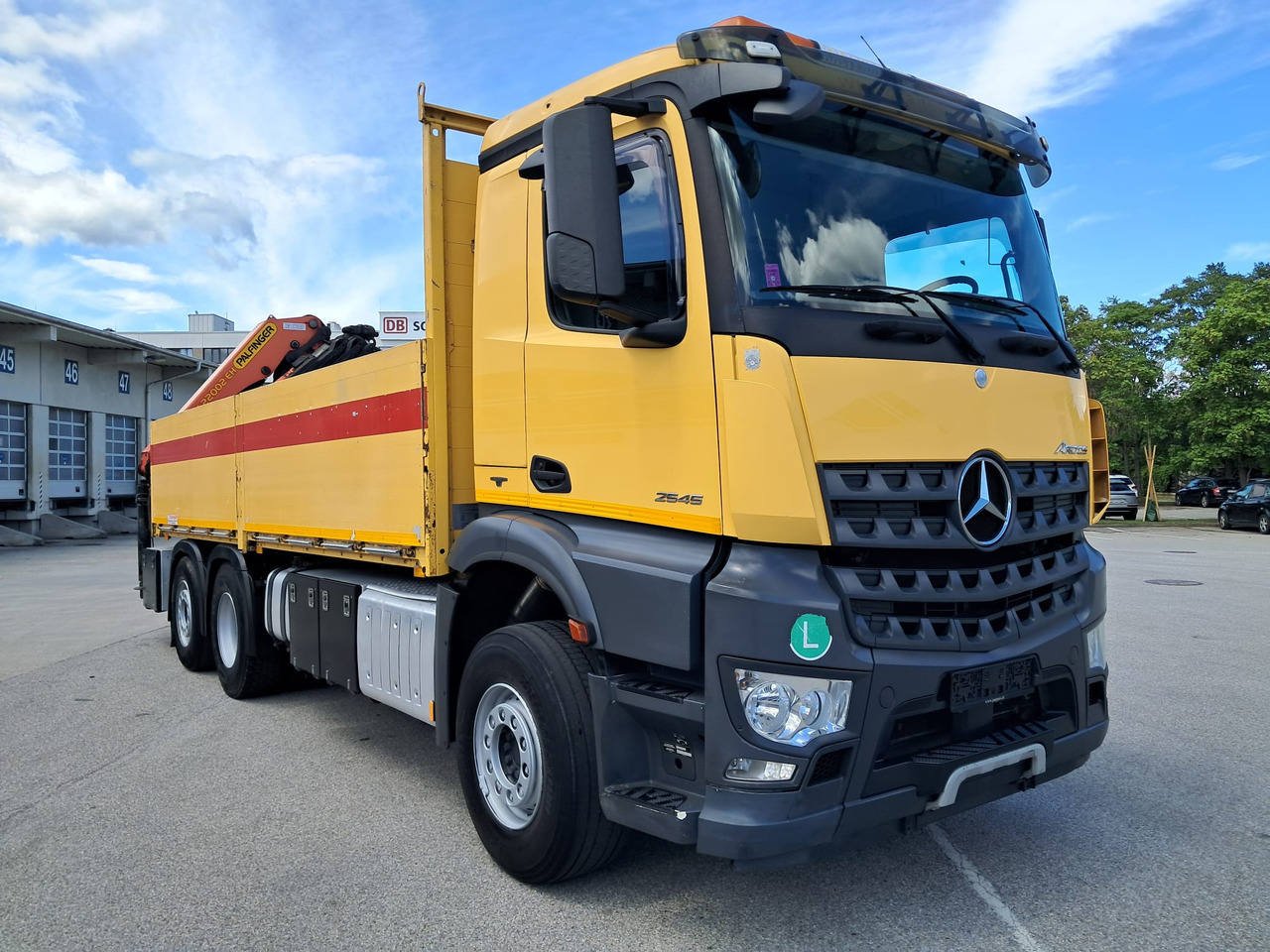 MERCEDES-BENZ Arocs 2545 | Palfinger PK 22002 | Klima | Retarder | Euro 6 - Tovornjak s kesonom, Tovornjak z dvigalom: slika 2 MERCEDES-BENZ Arocs 2545 | Palfinger PK 22002 | Klima | Retarder | Euro 6 - Tovornjak s kesonom, Tovornjak z dvigalom: slika 2