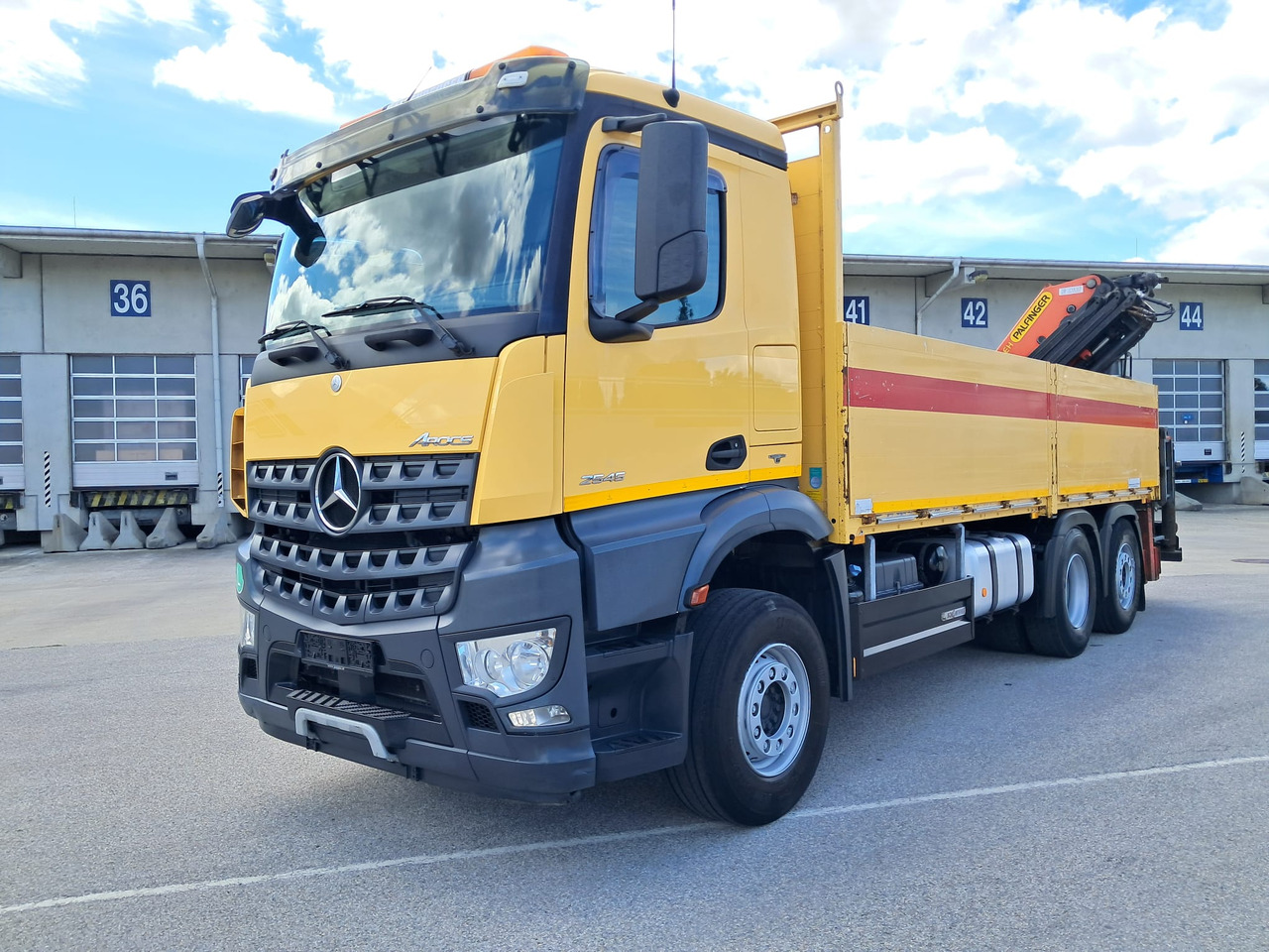 MERCEDES-BENZ Arocs 2545 | Palfinger PK 22002 | Klima | Retarder | Euro 6 - Tovornjak s kesonom, Tovornjak z dvigalom: slika 1 MERCEDES-BENZ Arocs 2545 | Palfinger PK 22002 | Klima | Retarder | Euro 6 - Tovornjak s kesonom, Tovornjak z dvigalom: slika 1