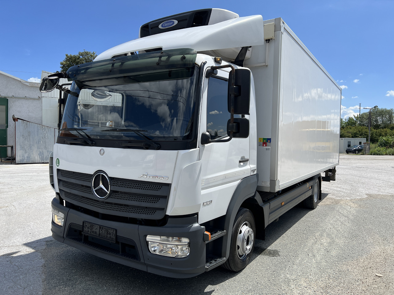 MERCEDES-BENZ Mercedes-Benz Atego 1221 Kühlkoffer mit LBW | EZ 2016 | | Klima | Tempomat | Diff. Hinterachse - Tovornjak hladilnik: slika 1 MERCEDES-BENZ Mercedes-Benz Atego 1221 Kühlkoffer mit LBW | EZ 2016 | | Klima | Tempomat | Diff. Hinterachse - Tovornjak hladilnik: slika 1