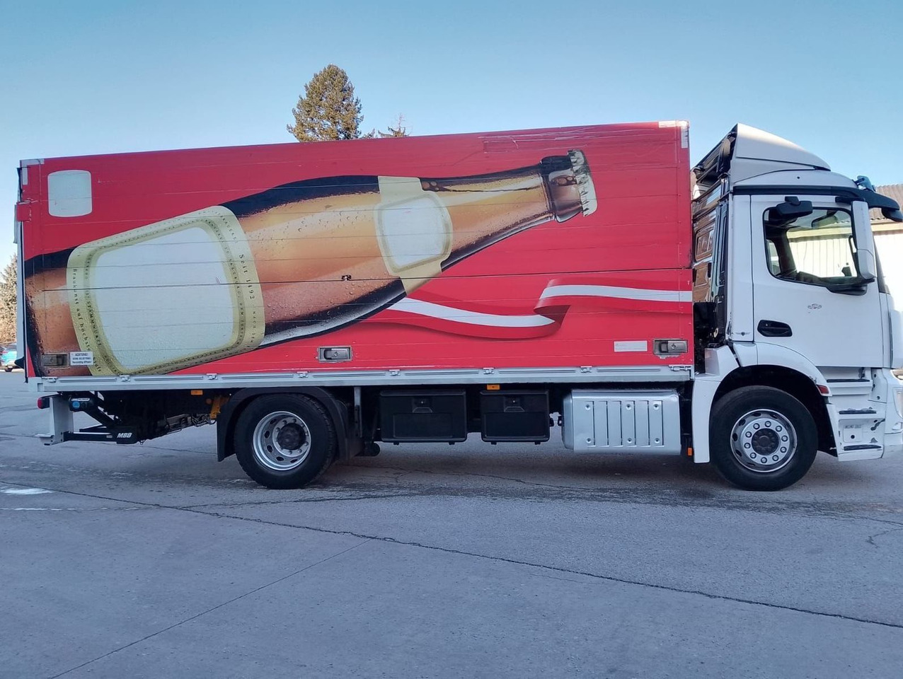 Mercedes-Benz ANTOS 18 30| Getränkew.| Klima| Luftgef| EZ 2014 - Tovornjak za prevoz pijač: slika 5 Mercedes-Benz ANTOS 18 30| Getränkew.| Klima| Luftgef| EZ 2014 - Tovornjak za prevoz pijač: slika 5