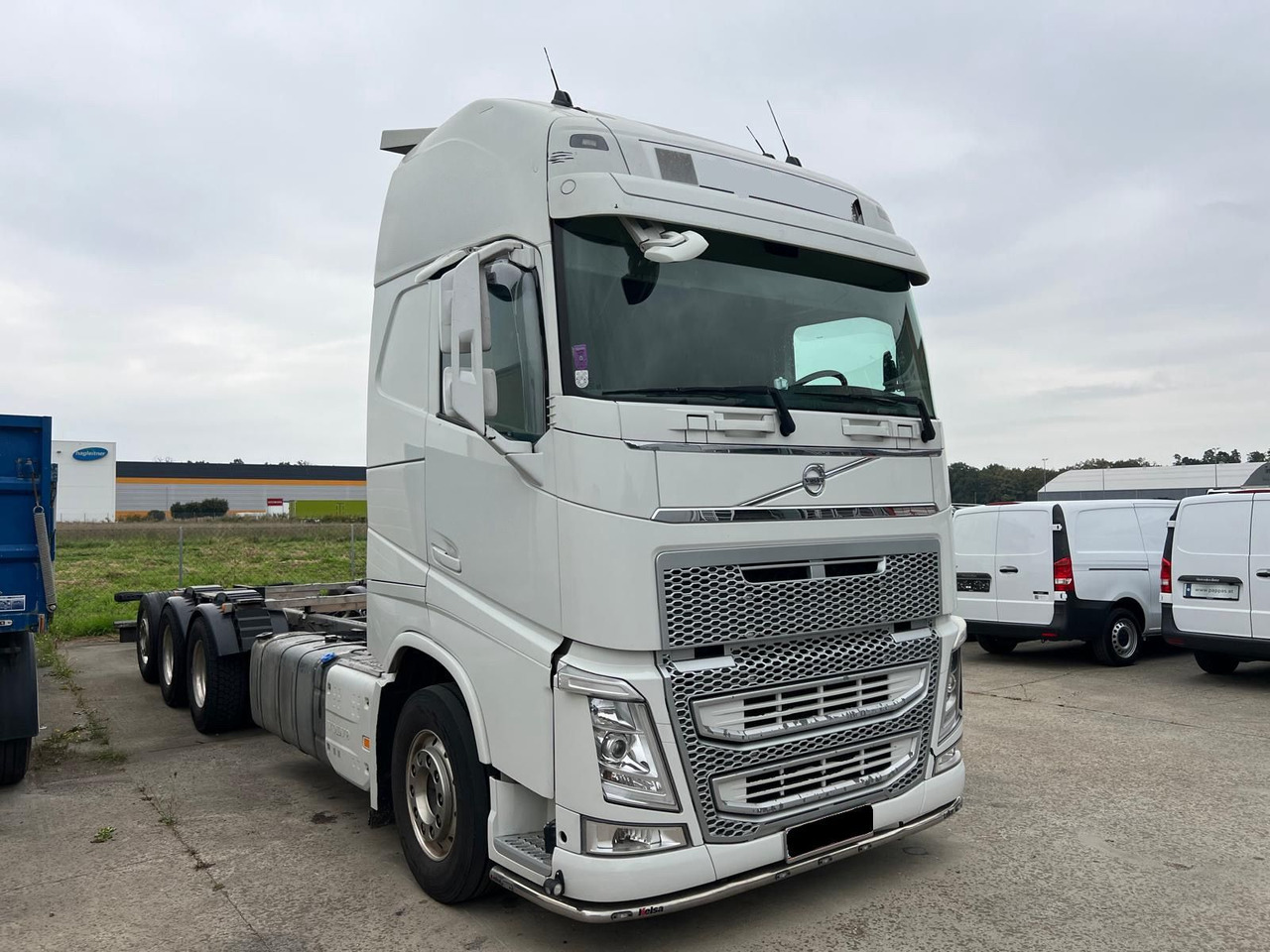 VOLVO FH 540 8x4 Fahrgestell - Tovornjak-šasija: slika 2 VOLVO FH 540 8x4 Fahrgestell - Tovornjak-šasija: slika 2