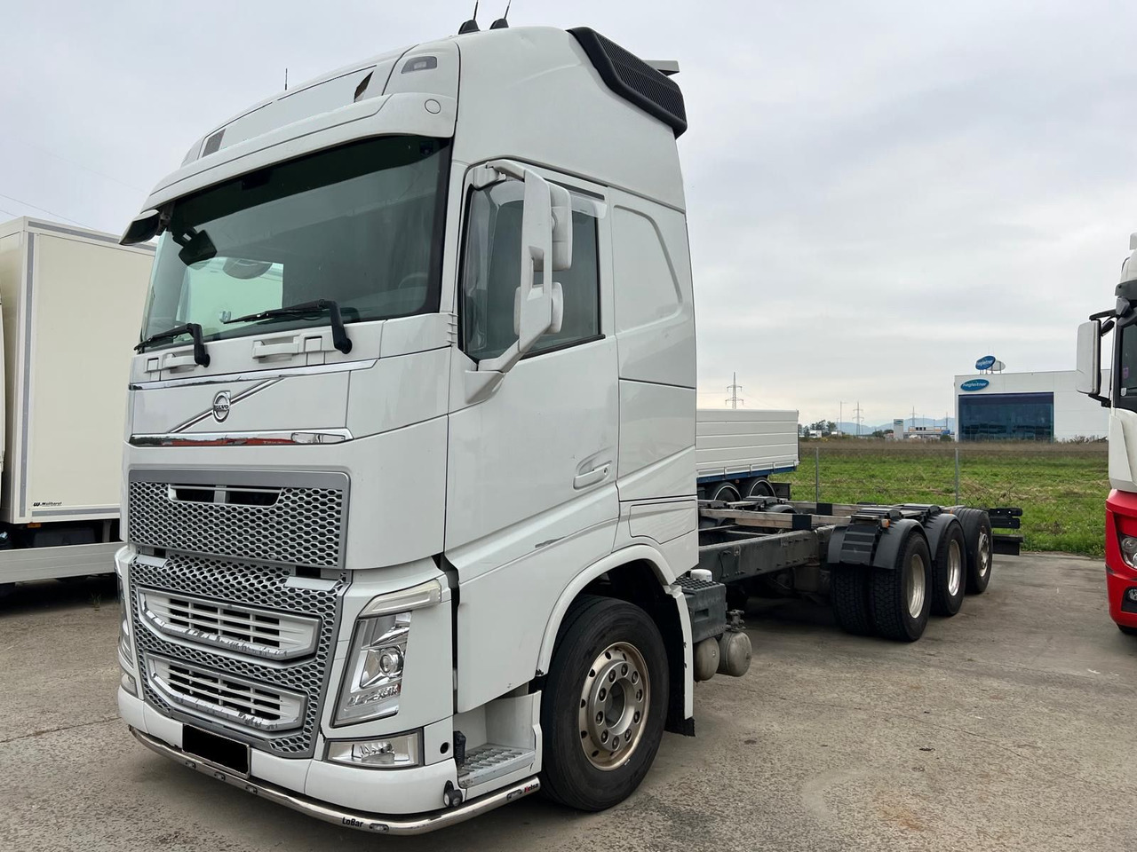 VOLVO FH 540 8x4 Fahrgestell - Tovornjak-šasija: slika 1 VOLVO FH 540 8x4 Fahrgestell - Tovornjak-šasija: slika 1