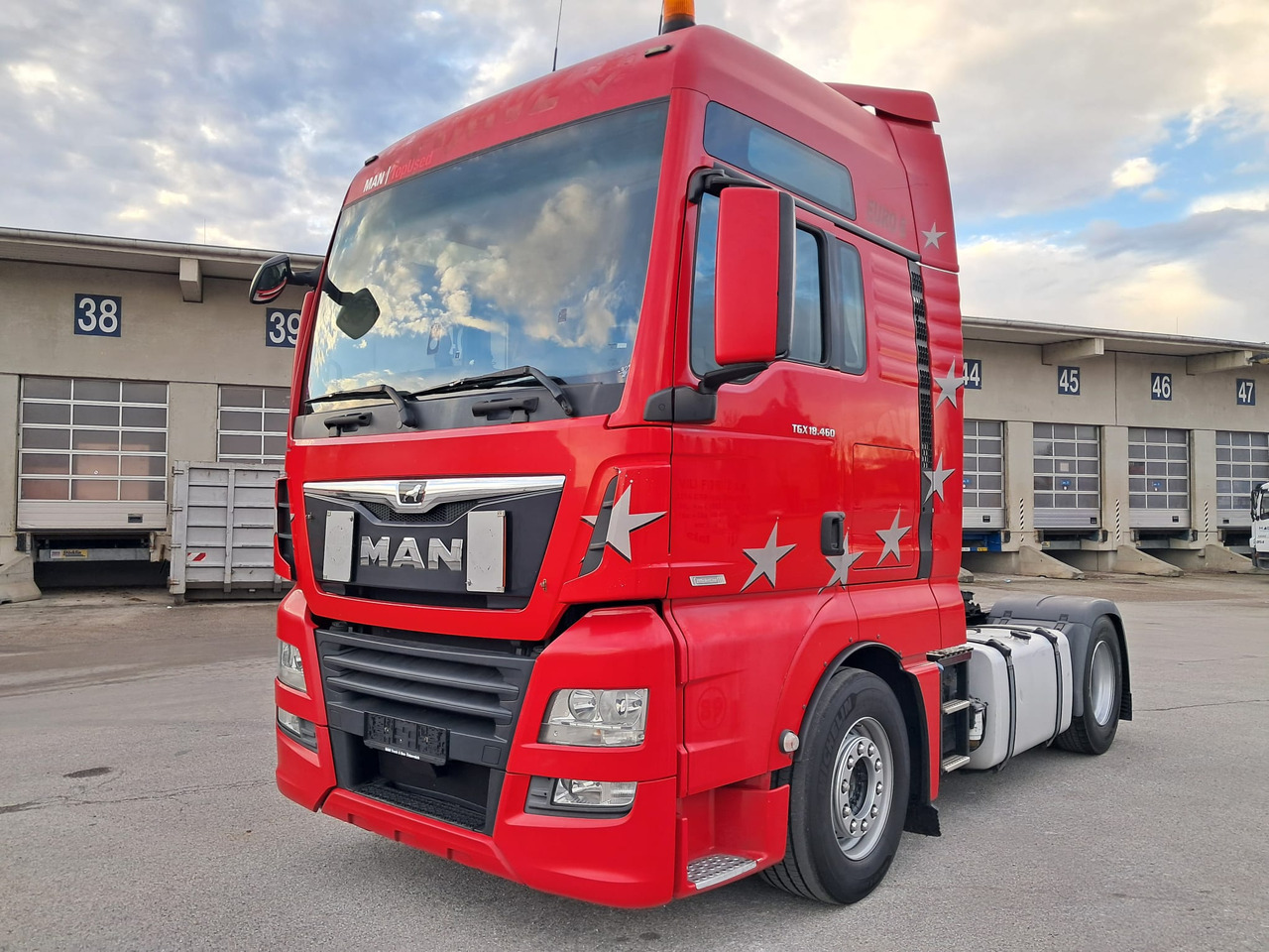 MAN TGX 18.460 XXL | Retarder | Klima | - Vlačilec: slika 1 MAN TGX 18.460 XXL | Retarder | Klima | - Vlačilec: slika 1