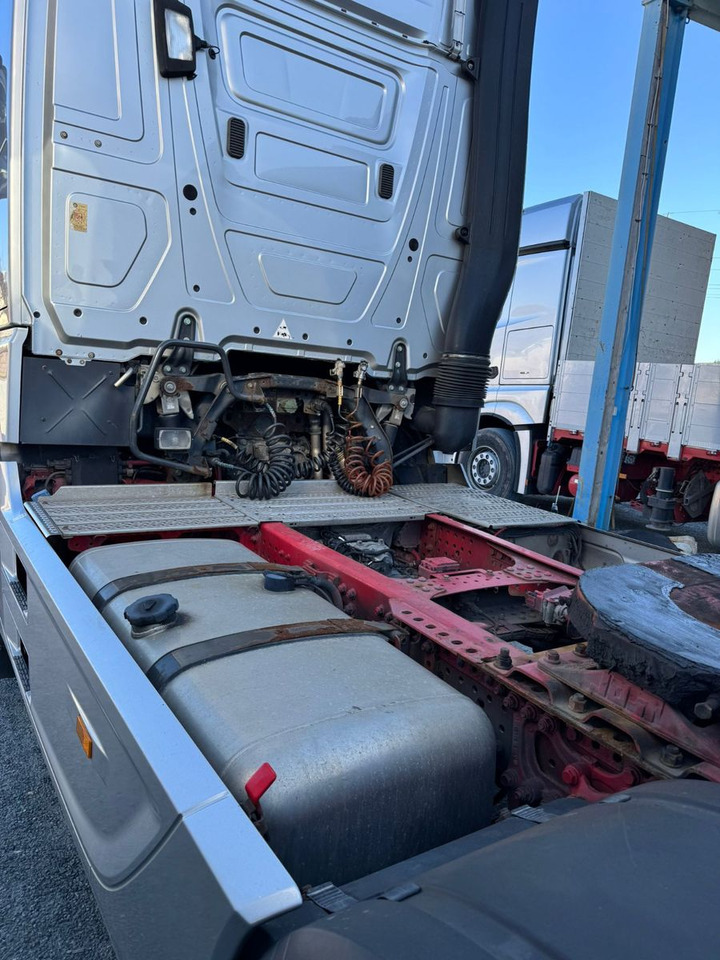 Mercedes-Benz Actros 1851 TÜV NEU TOP ZUSTAND - Vlačilec: slika 3 Mercedes-Benz Actros 1851 TÜV NEU TOP ZUSTAND - Vlačilec: slika 3