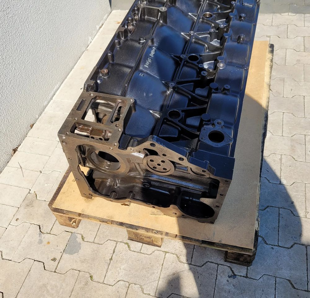 BLOK MAN TGX TGS EURO5 NOWY ORYGINAŁ 51.01101-3401 - Motor za Tovornjak: slika 2 BLOK MAN TGX TGS EURO5 NOWY ORYGINAŁ 51.01101-3401 - Motor za Tovornjak: slika 2