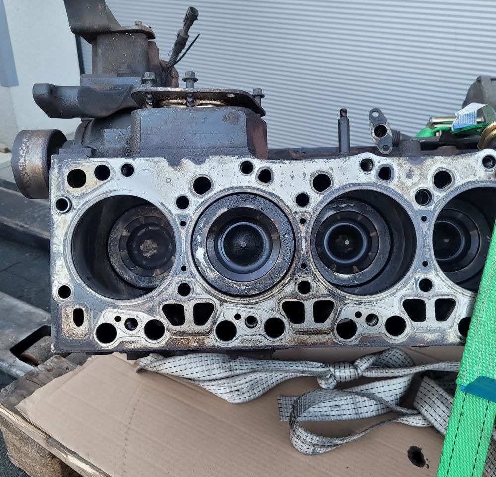 BLOK SILNIKA IVECO EUROCARGO E6 - Blok cilindra za Tovornjak: slika 3 BLOK SILNIKA IVECO EUROCARGO E6 - Blok cilindra za Tovornjak: slika 3