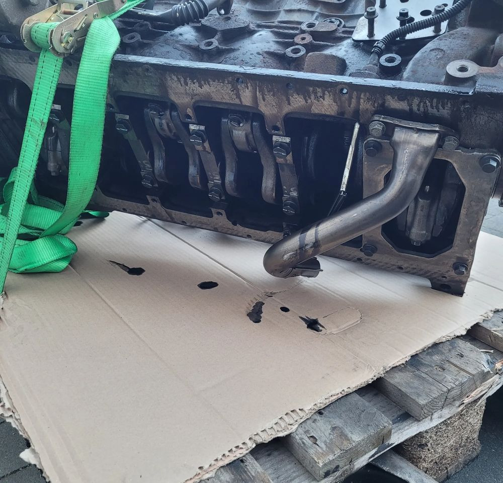 BLOK SILNIKA IVECO EUROCARGO E6 - Blok cilindra za Tovornjak: slika 4 BLOK SILNIKA IVECO EUROCARGO E6 - Blok cilindra za Tovornjak: slika 4