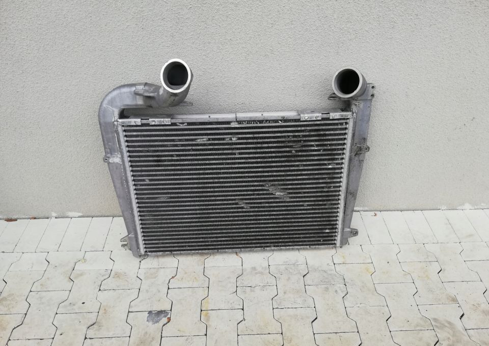 CHŁODNICA POWIETRZA INTERCOOLER SCANIA CP 1817893 - Vmesni hladilnik: slika 1 CHŁODNICA POWIETRZA INTERCOOLER SCANIA CP 1817893 - Vmesni hladilnik: slika 1