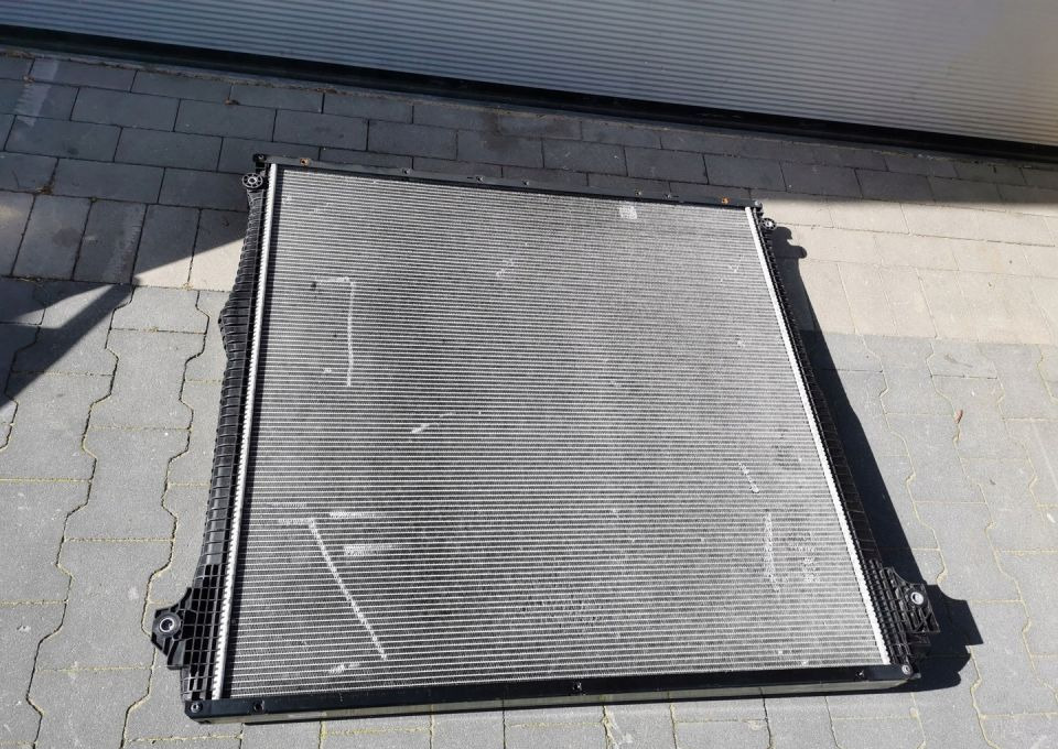 CHŁODNICA WODY SCANIA 2439723 SZCZELNA - Hladilnik motorja za Tovornjak: slika 2 CHŁODNICA WODY SCANIA 2439723 SZCZELNA - Hladilnik motorja za Tovornjak: slika 2