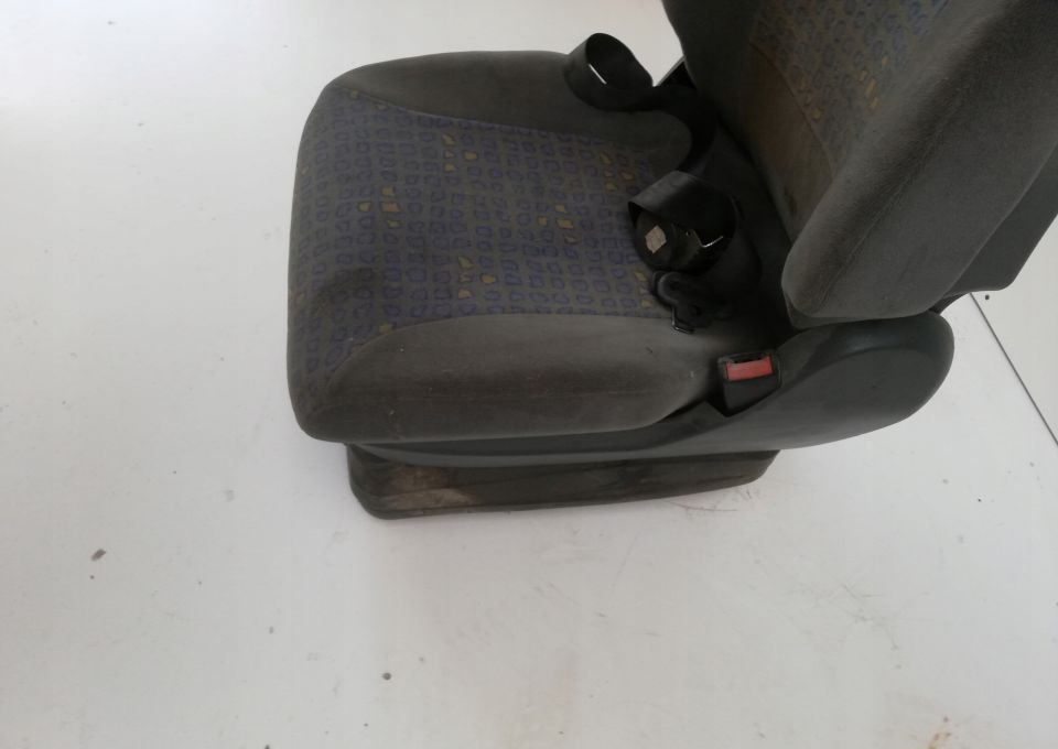 FOTEL PRAWY PAS MAN TGA TGL TMG - Sedež: slika 4 FOTEL PRAWY PAS MAN TGA TGL TMG - Sedež: slika 4