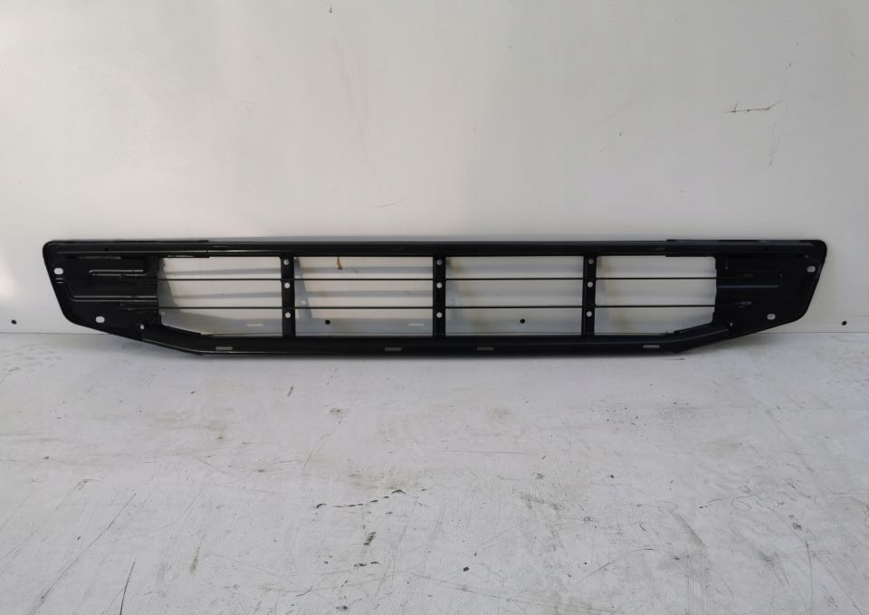 GRILL ATRAPA ŁAWKA VOLVO FH4 82255346 ORYGINAŁ - Pokrov motorja: slika 1 GRILL ATRAPA ŁAWKA VOLVO FH4 82255346 ORYGINAŁ - Pokrov motorja: slika 1