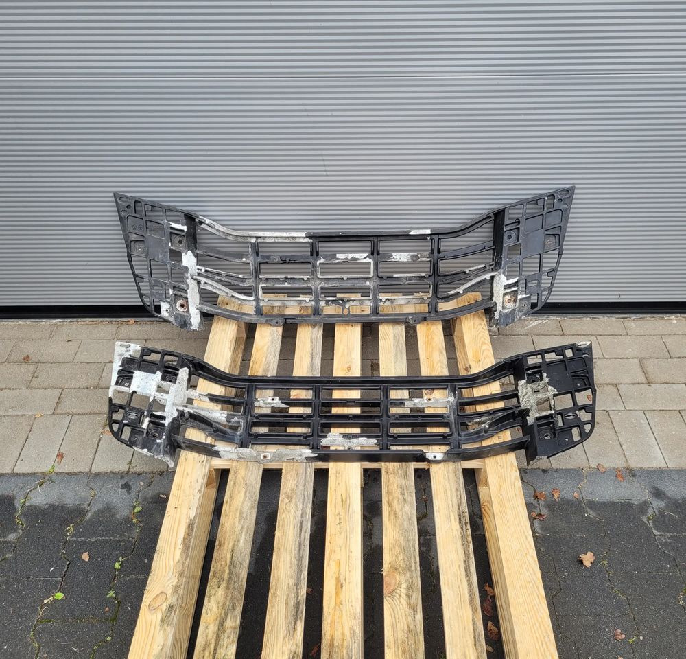 GRILL ŁAWKA MOCOWANIE IVECO S WAY 5802304012 CHWALIM116 - Rešetka za Tovornjak: slika 1 GRILL ŁAWKA MOCOWANIE IVECO S WAY 5802304012 CHWALIM116 - Rešetka za Tovornjak: slika 1