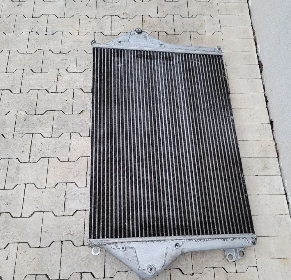 INTERCOOLER SCANIA R S NGT OM 82316694 - Vmesni hladilnik za Tovornjak: slika 2 INTERCOOLER SCANIA R S NGT OM 82316694 - Vmesni hladilnik za Tovornjak: slika 2